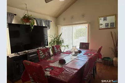 18 Olivia Lane, Naugatuck, CT 06770 - Photo 9