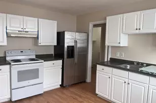 246 Elm St, West Haven, CT 06516 - Photo 3