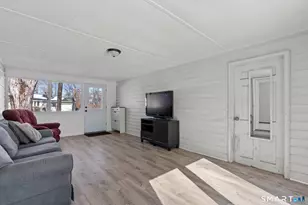 29 Silver Ln, Enfield, CT 06082 - Photo 3