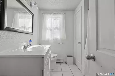 29 Silver Lane, Enfield, CT 06082 - Photo 15