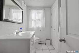 29 Silver Ln, Enfield, CT 06082 - Photo 15