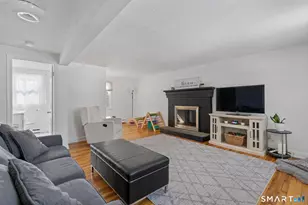 29 Silver Ln, Enfield, CT 06082 - Photo 5