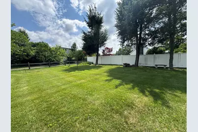 11 Knollcrest Road, New Fairfield, CT 06812 - Photo 33