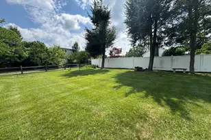 11 Knollcrest Rd, New Fairfield, CT 06812 - Photo 33