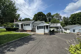 11 Knollcrest Rd, New Fairfield, CT 06812 - Photo 3