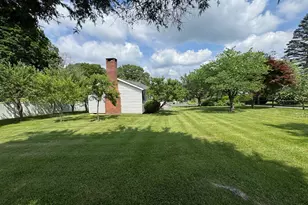 11 Knollcrest Rd, New Fairfield, CT 06812 - Photo 5