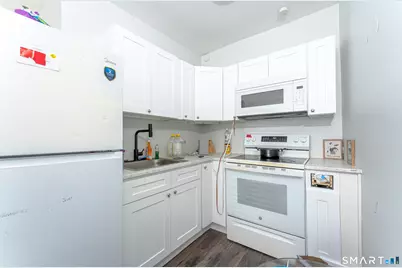 429 Washington Avenue, Waterbury, CT 06708 - Photo 9