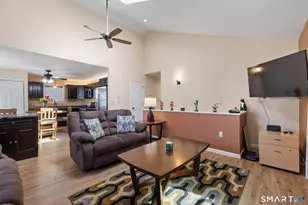 132 Howard Ave, Ansonia, CT 06401 - Photo 21