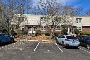 63 Briarwood Ln, Branford, CT 06405 - Photo 1