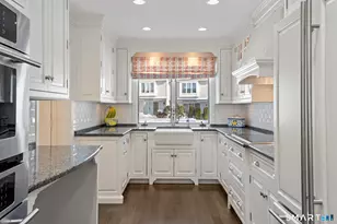 25 Sunset Rd, Old Saybrook, CT 06475 - Photo 1