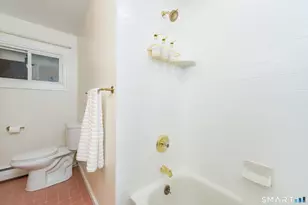 170 Monroe St, East Hartford, CT 06118 - Photo 17