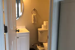 90 Iroquois Rd, Stamford, CT 06902 - Photo 17