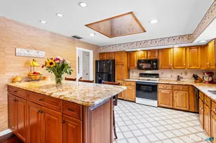 19 Perkins Dr, Wallingford, CT 06492 - Photo 7