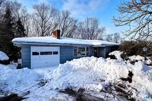 137 Lincoln St, Naugatuck, CT 06770 - Photo 1