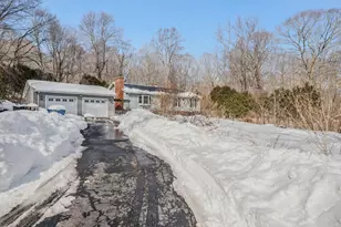 901 Old Colchester Rd, Montville, CT 06370 - Photo 3