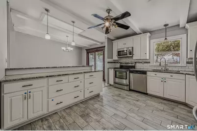 901 Old Colchester Road, Montville, CT 06370 - Photo 5