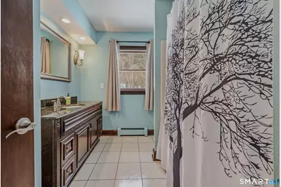 901 Old Colchester Road, Montville, CT 06370 - Photo 15