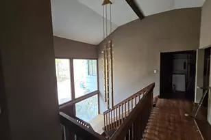 677 W Hill Rd, Stamford, CT 06902 - Photo 9