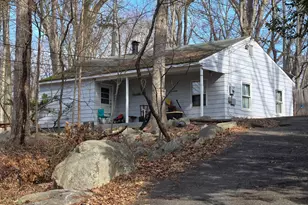 677 W Hill Rd, Stamford, CT 06902 - Photo 27