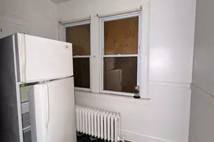 102 Rowe Ave, Hartford, CT 06106 - Photo 23