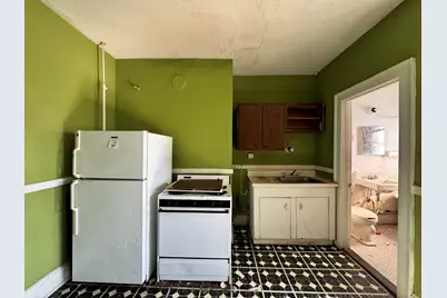 102 Rowe Avenue, Hartford, CT 06106 - Photo 15