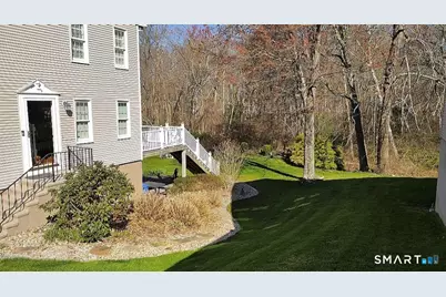 27 Leo J Lane, Manchester, CT 06042 - Photo 3