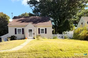 28 White St, Vernon, CT 06066 - Photo 3