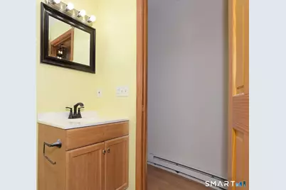 81 Middletown Avenue, East Hampton, CT 06424 - Photo 15