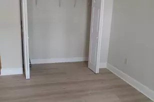 1204 Whitney Ave, Hamden, CT 06517 - Photo 7