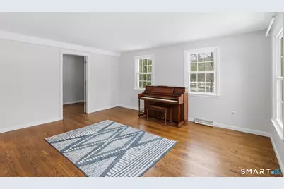 34 Rocklyn Drive, Simsbury, CT 06092 - Photo 5