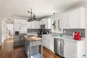 19 Brookwood Dr, Newtown, CT 06470 - Photo 3