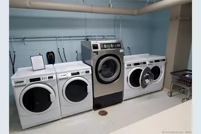 80 Cartright Street #6L, Bridgeport, CT 06604 - Photo 15