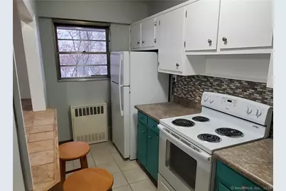 80 Cartright Street #6L, Bridgeport, CT 06604 - Photo 5