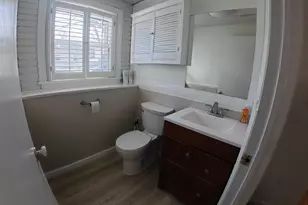 227 Fanning St, Waterbury, CT 06704 - Photo 11