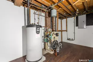 105 Hyde Rd, West Hartford, CT 06117 - Photo 35