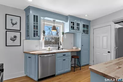 77 Meadowbrook Road, Fairfield, CT 06824 - Photo 9