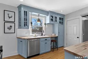 77 Meadowbrook Rd, Fairfield, CT 06824 - Photo 9