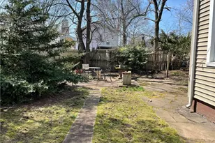 30 Cottage St, New Haven, CT 06511 - Photo 11