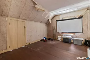 27 Windsor Ave, Meriden, CT 06451 - Photo 33