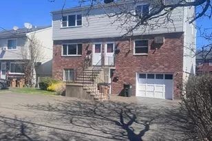 86 Harbor Dr, Stamford, CT 06902 - Photo 21