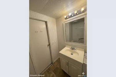 2 Montauk Road, East Hartford, CT 06118 - Photo 7