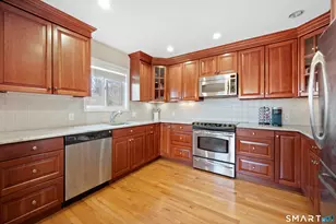 130 Wood Ridge Dr, Stamford, CT 06905 - Photo 7