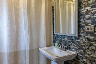 40 Sanitarium Rd, Windham, CT 06266 - Photo 21