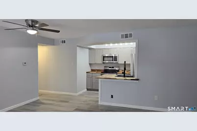 90 Crown Knoll Court #APT 136, Groton, CT 06340 - Photo 3