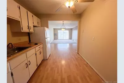 185 Melba Street #APT 201, Milford, CT 06460 - Photo 3