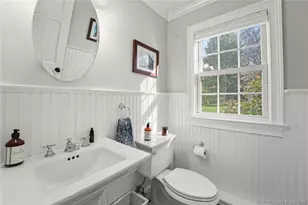 5 Holly Pl, Wilton, CT 06897 - Photo 13