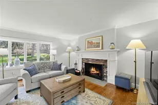 5 Holly Pl, Wilton, CT 06897 - Photo 9