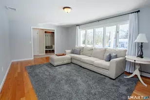 10 Ridgewood Dr, Suffield, CT 06093 - Photo 13