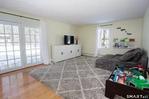 10 Ridgewood Dr, Suffield, CT 06093 - Photo 21