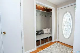 10 Ridgewood Dr, Suffield, CT 06093 - Photo 9